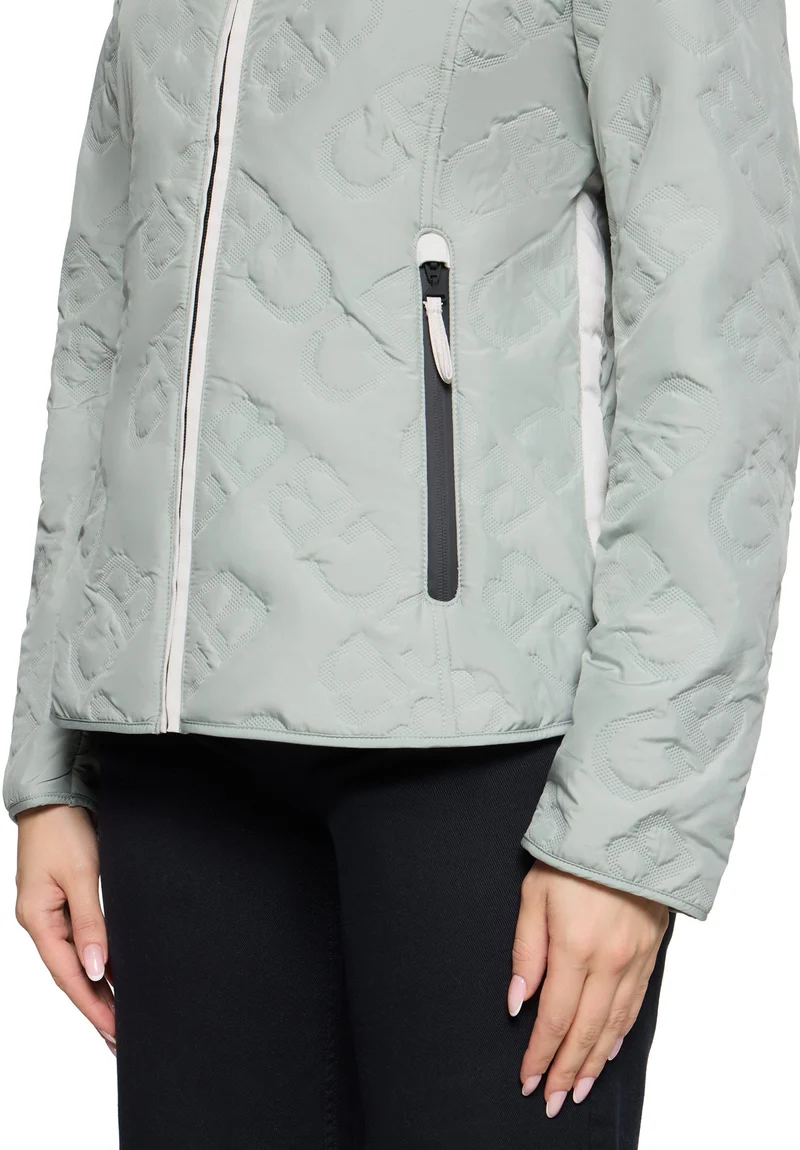 Jacke Watte