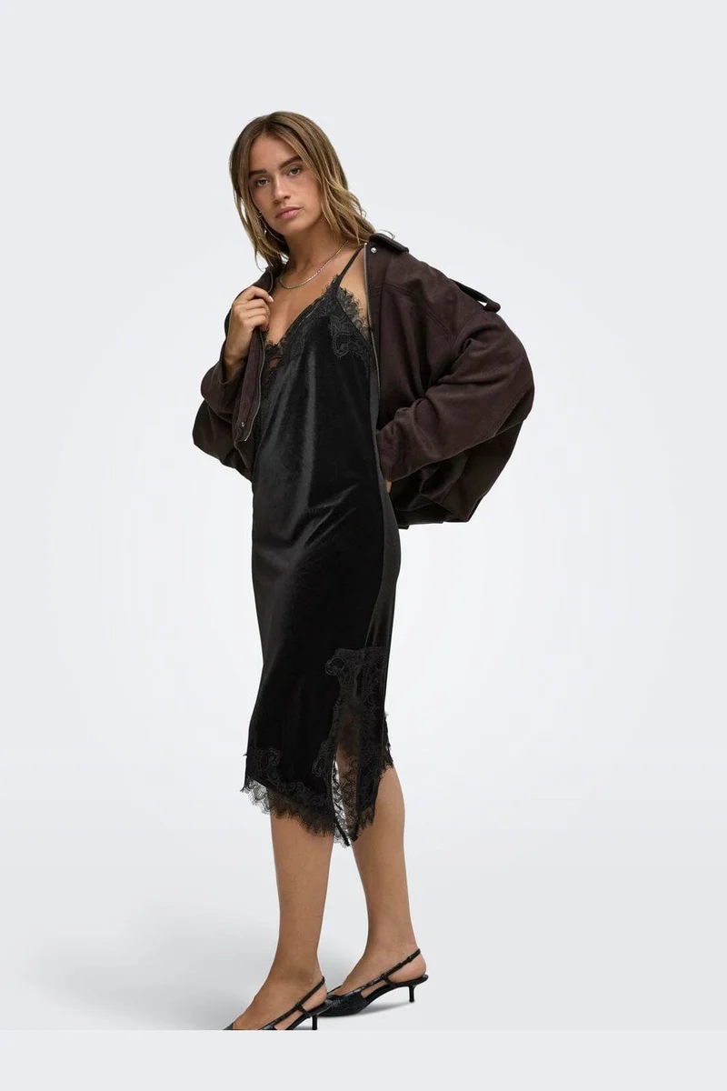 JDY - Jdyvalerie S/L Velvet Lace Dress - 5121628 Black