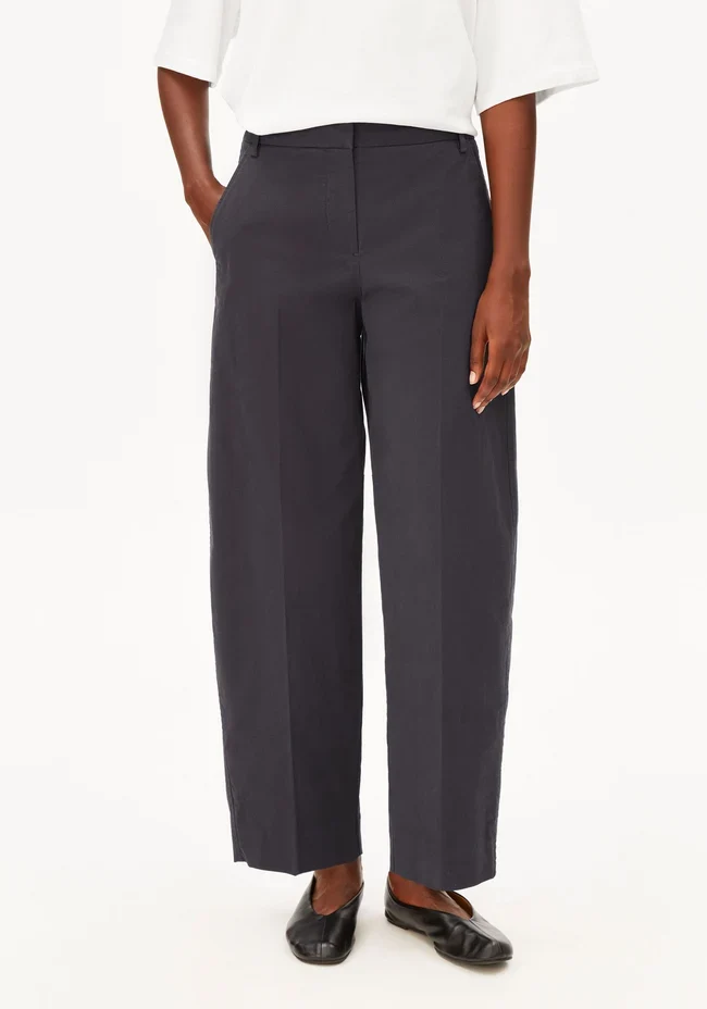 ARMEDANGELS Barrel Leg Twill Pant dark steel