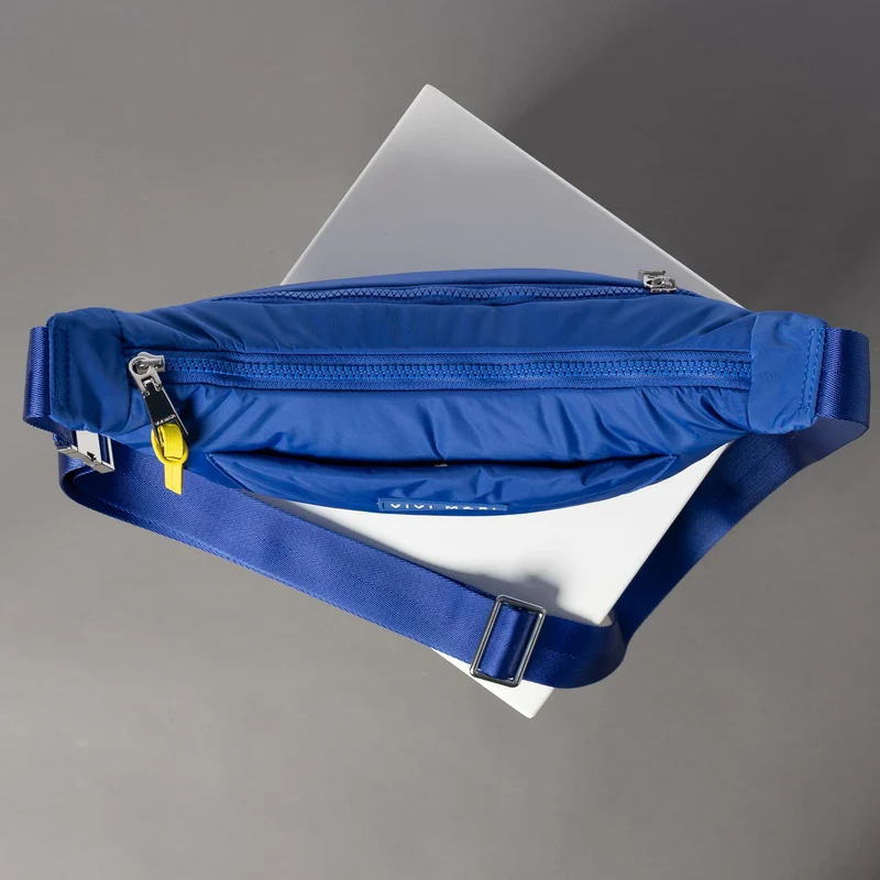 VIVI MARI Padded Hip Bag medium - blue