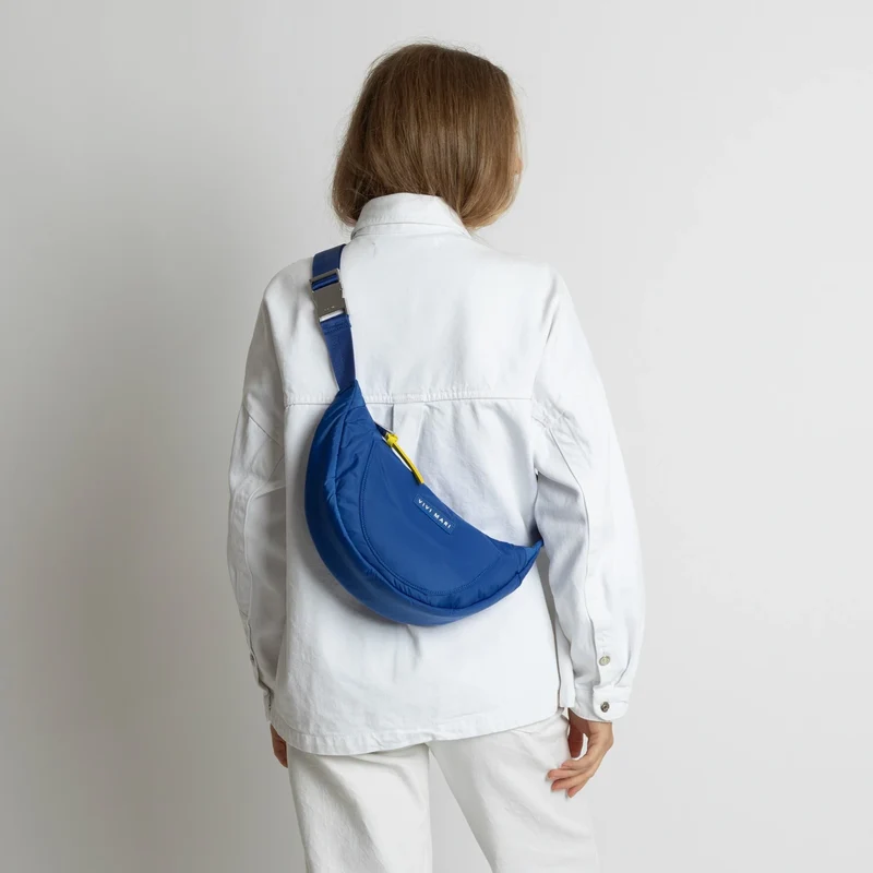 VIVI MARI Padded Hip Bag medium - blue
