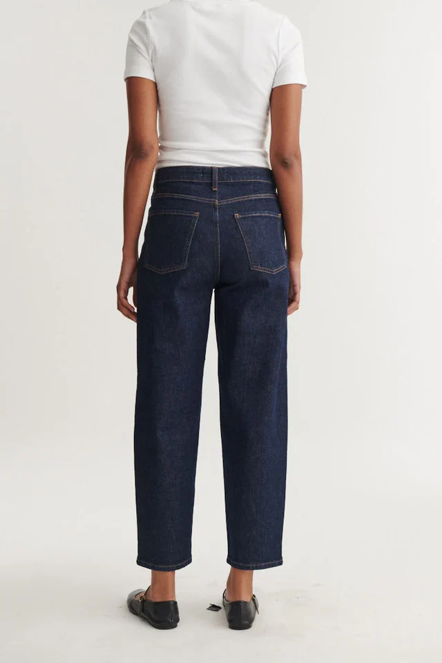 BASIC APPAREL Ea Rinse Wash Jeans raw denim