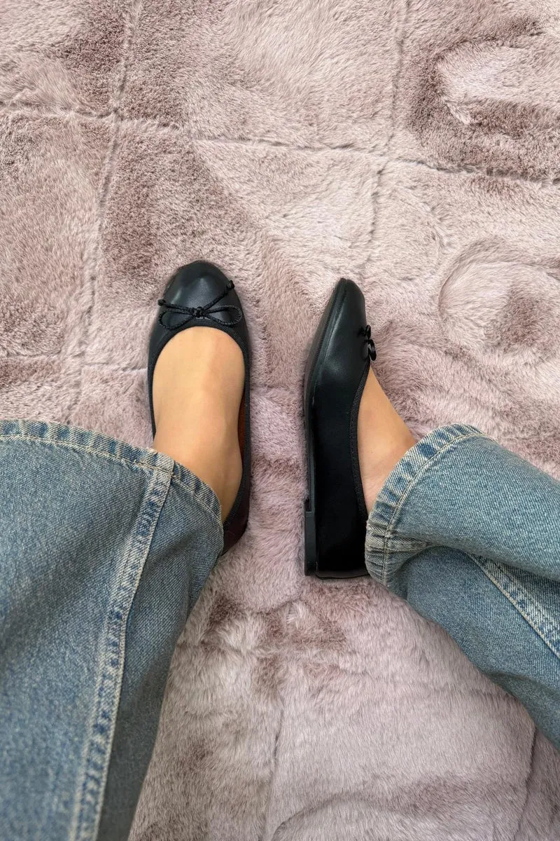 Bloom - Jasmine N - Black