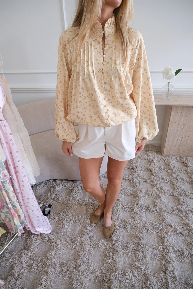 BYIC x Molly&My - Ingeborgic Shirt A23929 - Yellow Flower Print