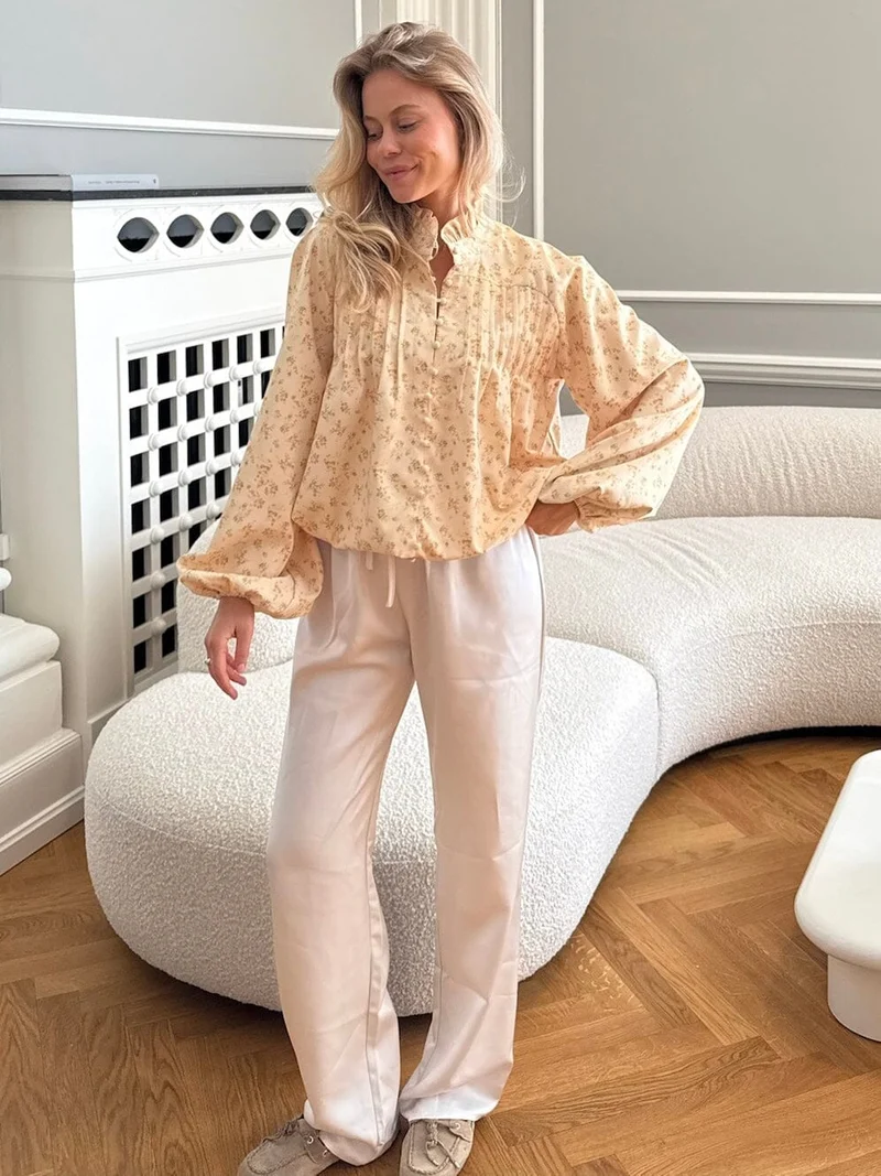 BYIC x Molly&My - Ingeborgic Shirt A23929 - Yellow Flower Print