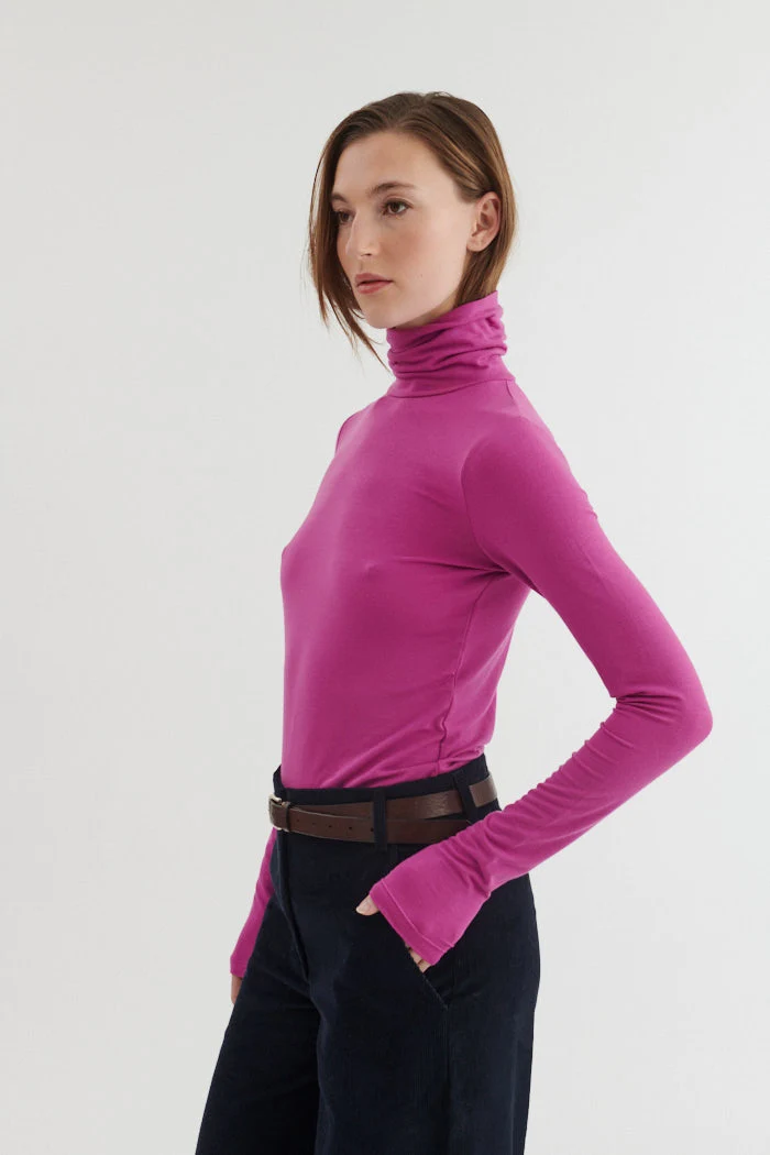 BASIC APPAREL Joline T-Neck purple orchid