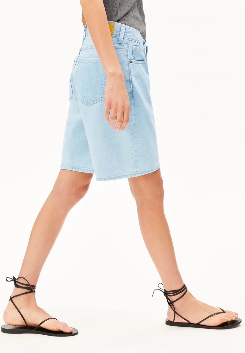 ARMEDANGELS Thalinaa Denim Short barrea