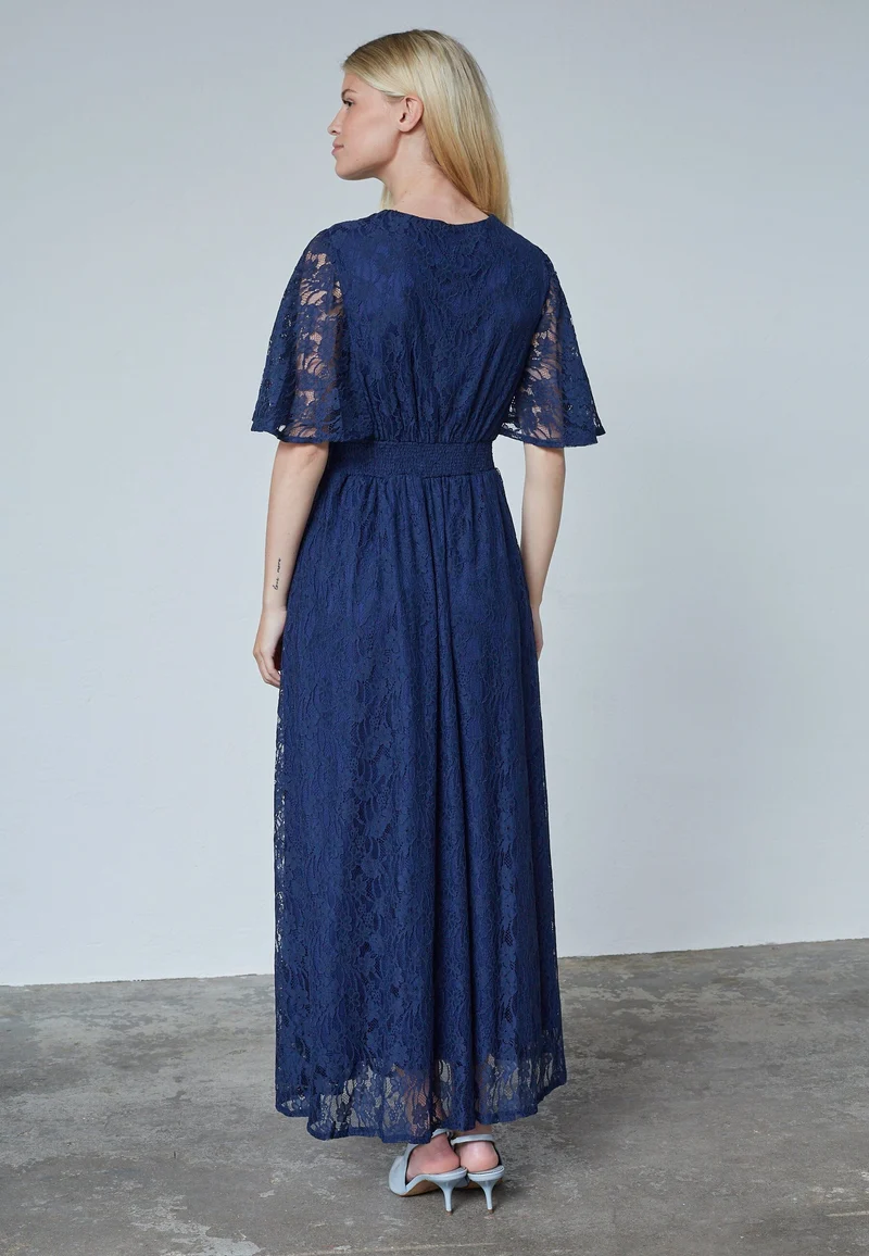 Sisters Point - Gisela-Dr13 18897 - 440 - Navy