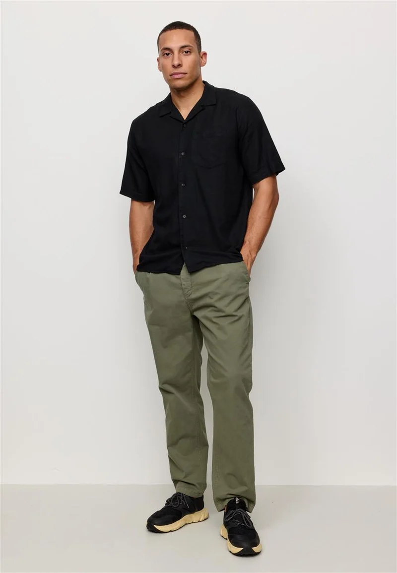 RECOLUTION Cactus black