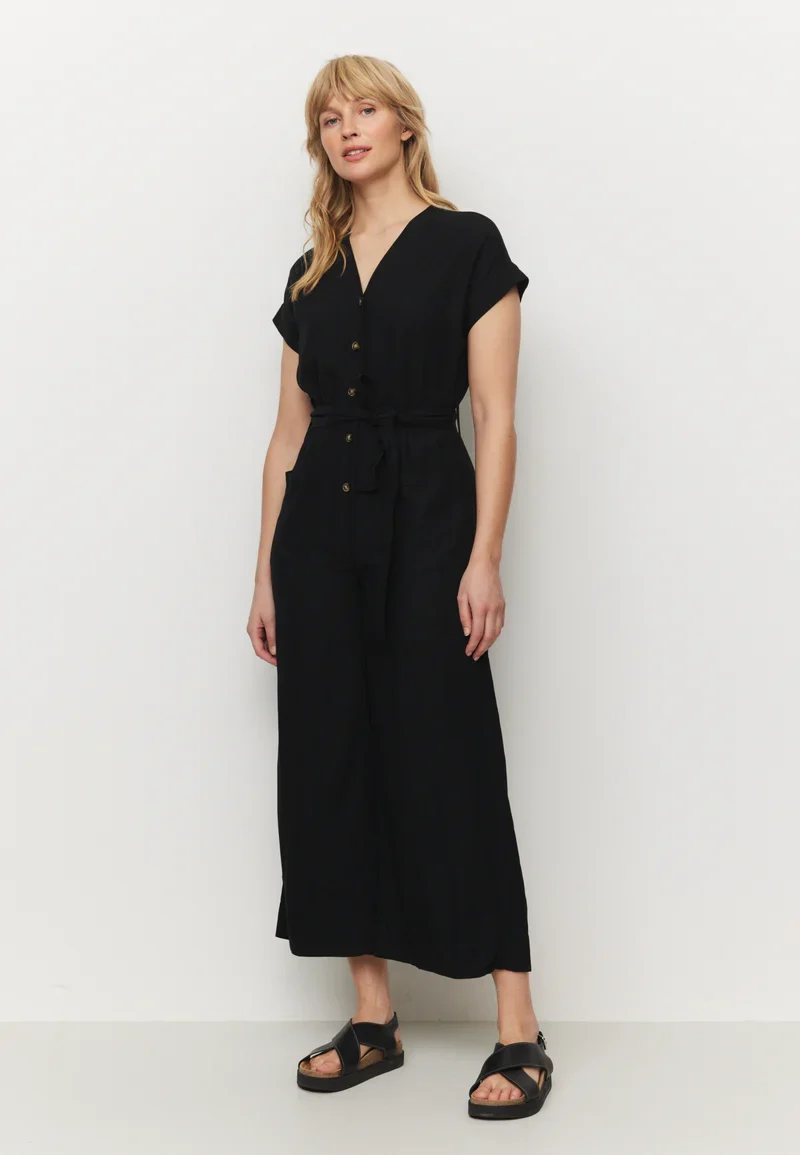 RECOLUTION Dianella black