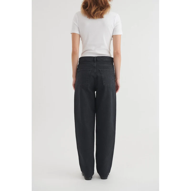 BASIC APPAREL Ea Black Jeans