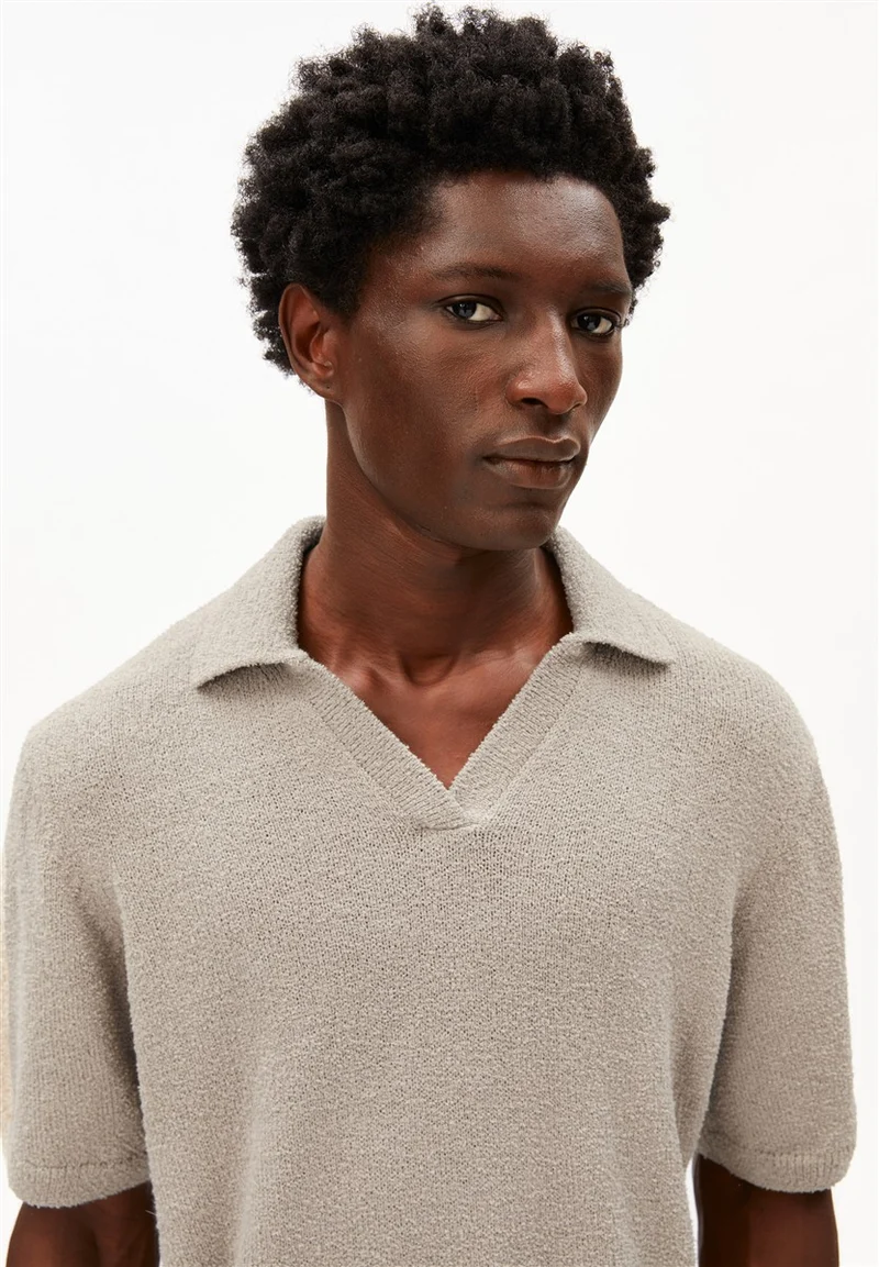 ARMEDANGELS Boucle Knit Poloshirt sandstone