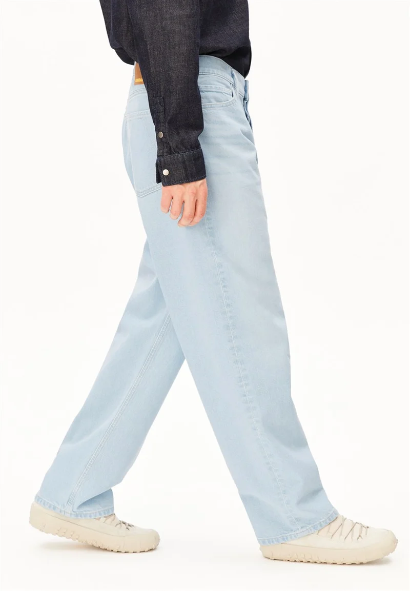 ARMEDANGELS Jaameo Baggy Jeans ice blue