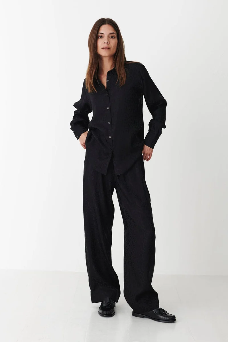 Karmamia - Garcia Pants 2248 - Black Leo Silk