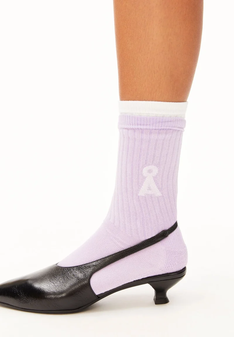 ARMEDANGELS Saamus Bold Socks W moonlit lilac