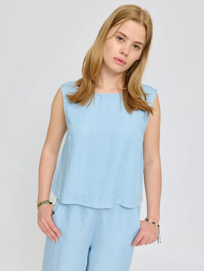 MAZINE Tencel Top light blue washed