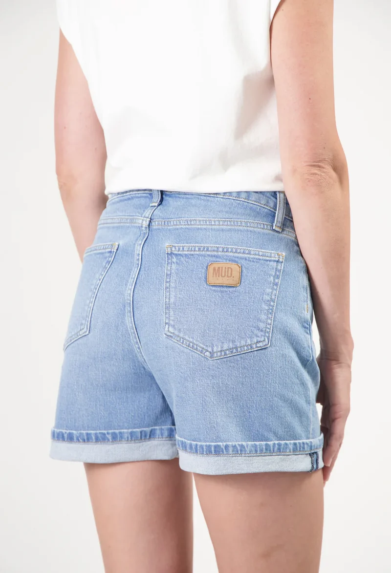 MUD JEANS Jazz Short light stone vintage