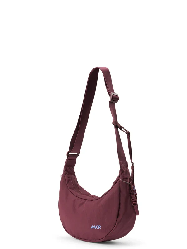 AEVOR Sling Bag Small burgundy