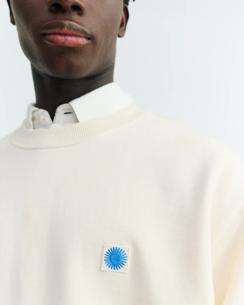 THINKING MU Sol Contrast Pannacota Leon Sweatshirt ecru