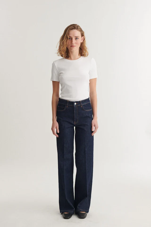 BASIC APPAREL Enya Rinse Wash Jeans raw denim