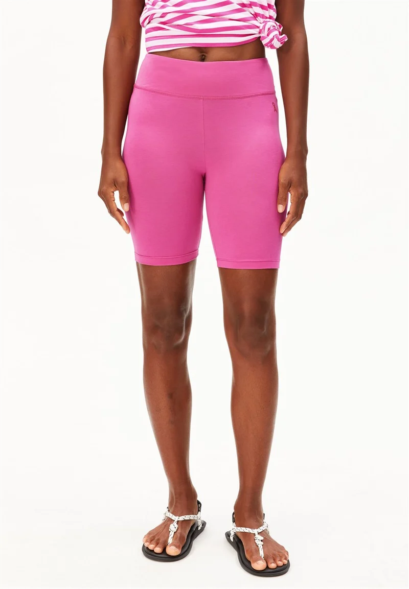 ARMEDANGELS Nedaa Litaa Shorts very berry