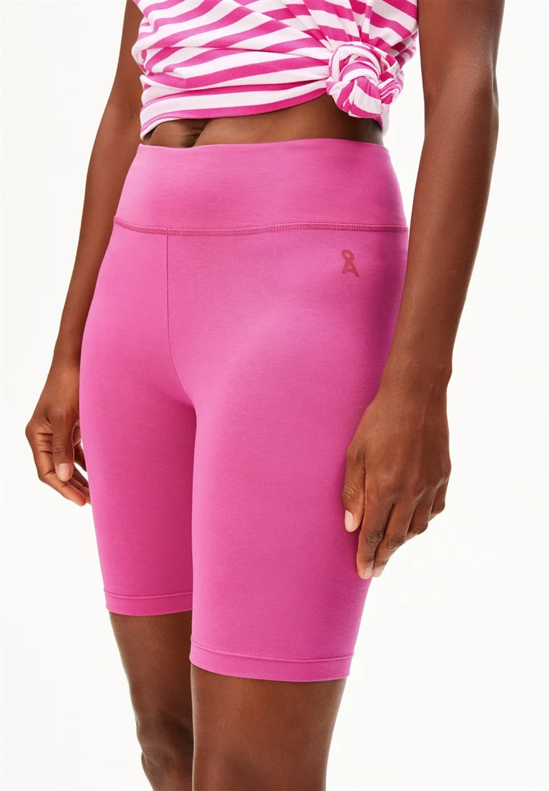 ARMEDANGELS Nedaa Litaa Shorts very berry