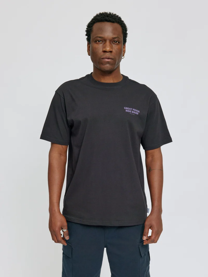 MAZINE Back Print Theme T-Shirt black/minds