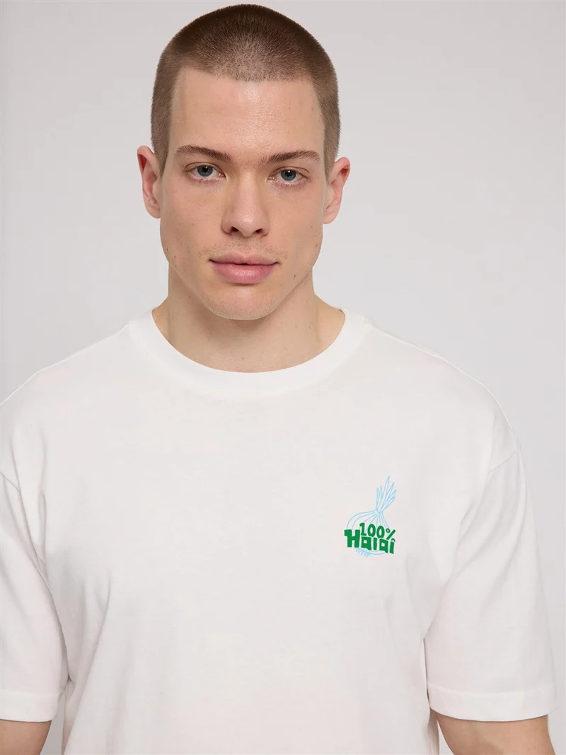 MAZINE Back Print Theme T-Shirt offwhite/halal