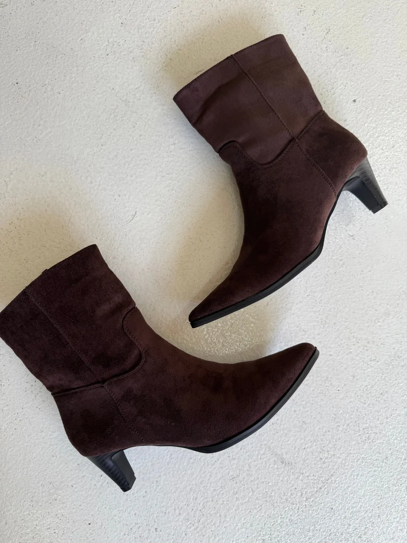 Bloom - Fawn Boots - Dark Maroon