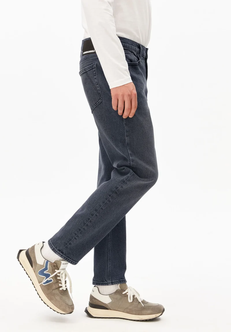 ARMEDANGELS Maakx Relaxed Tapered Jeans cadria
