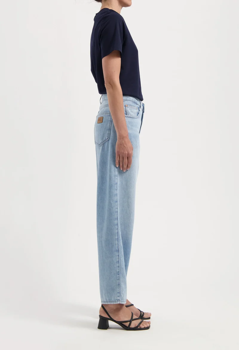 MUD JEANS Brooke High Barrel Flow stone vintage