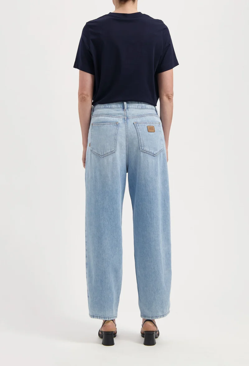 MUD JEANS Brooke High Barrel Flow stone vintage