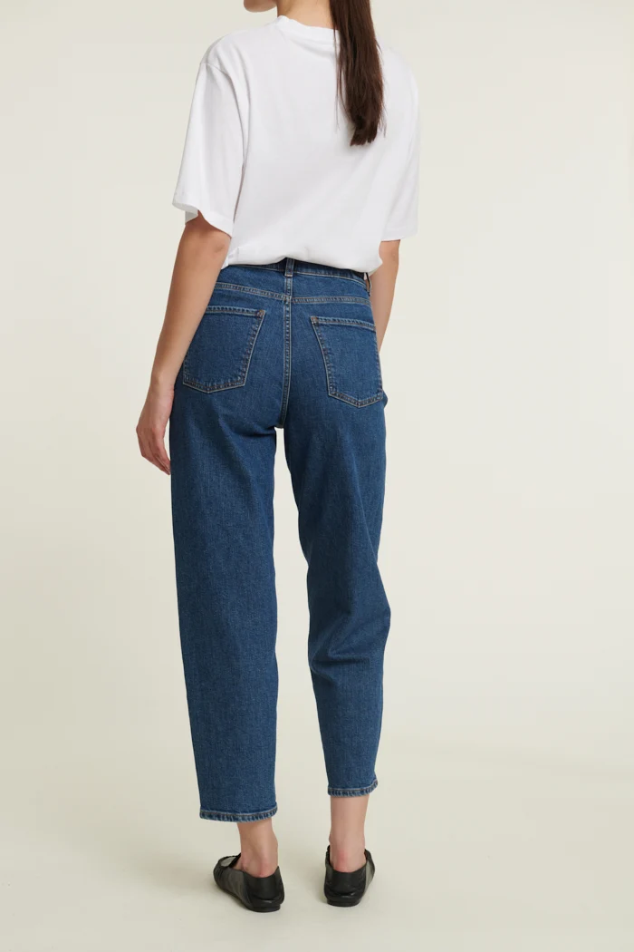 BASIC APPAREL Ea Mid Blue Jeans