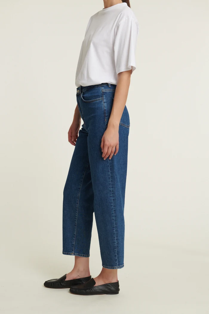 BASIC APPAREL Ea Mid Blue Jeans