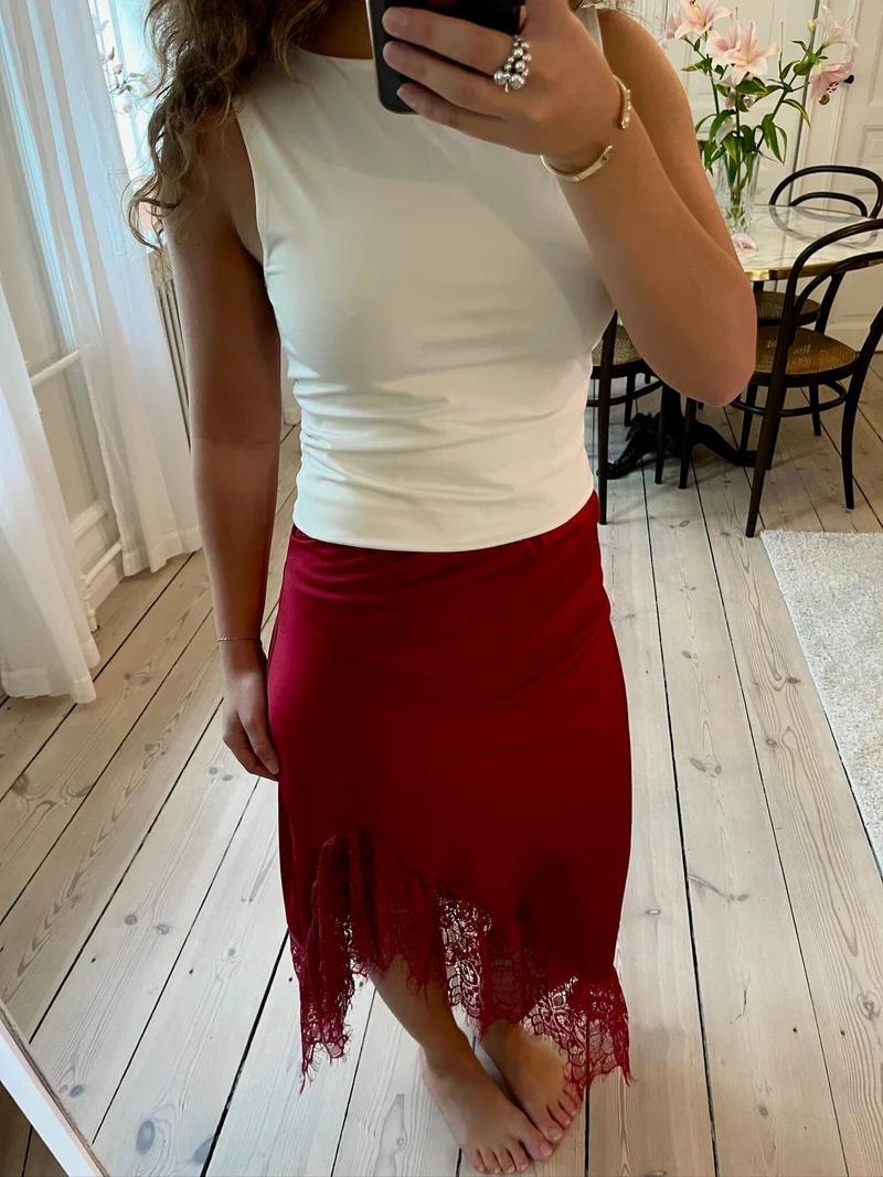 A-bee - Vittoria Skirt - Burgundy