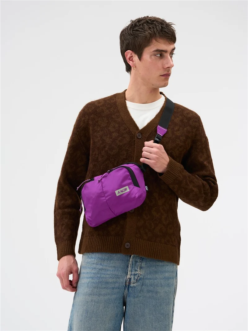 AEVOR Sacoche Bag Ripstop Electric Fuchsia