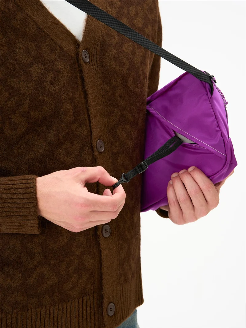 AEVOR Sacoche Bag Ripstop Electric Fuchsia
