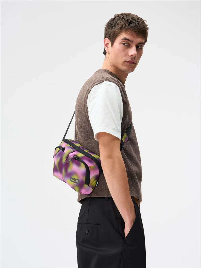 AEVOR Sacoche Bag Ripstop Psychedelic Slush
