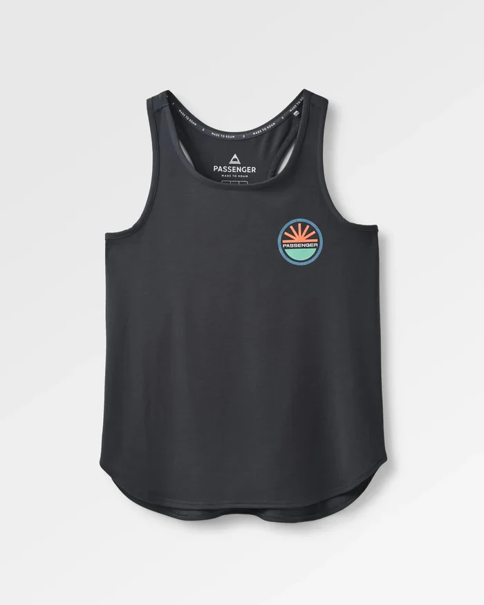 PASSENGER Chase The Light Active Top black