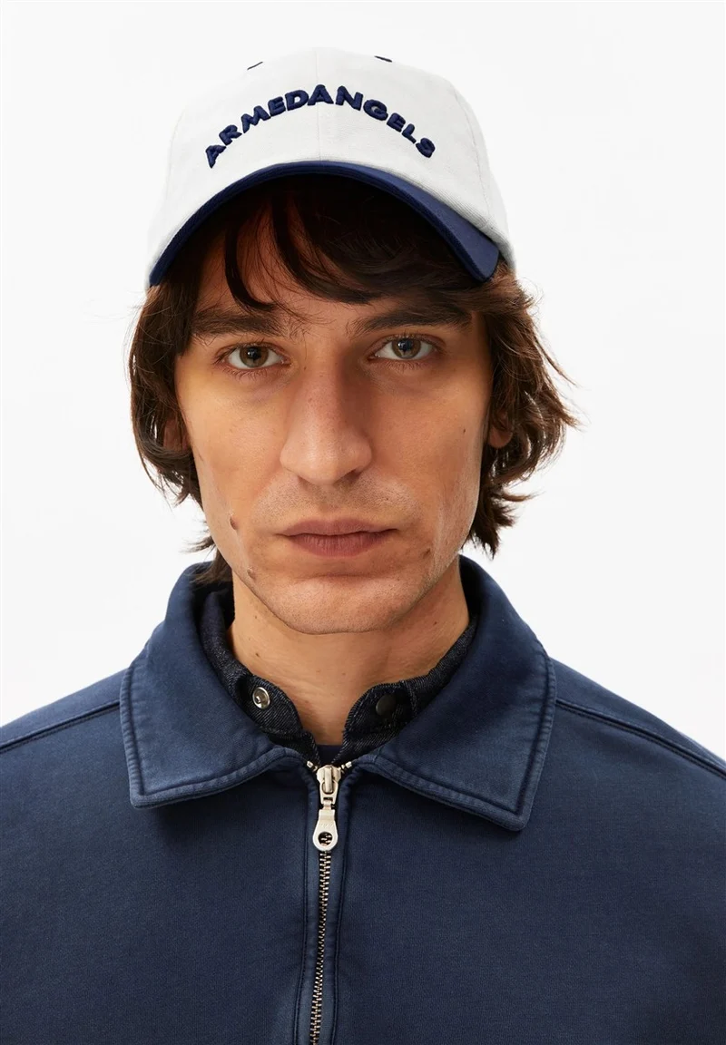 ARMEDANGELS Yenaas Colorblock Cap oatmilk-tinted navy