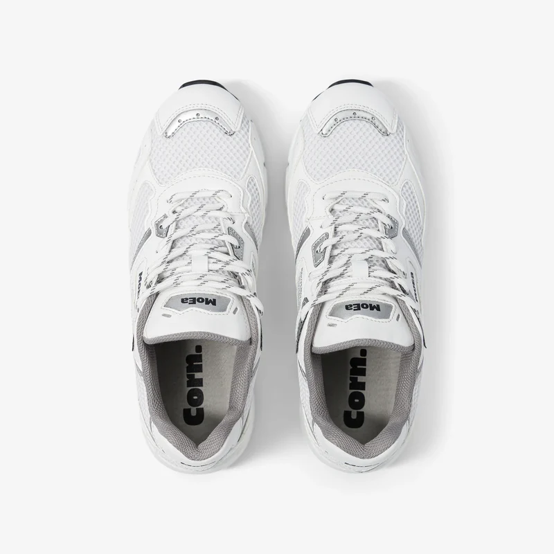 MOEA Gen8 corn white & silver