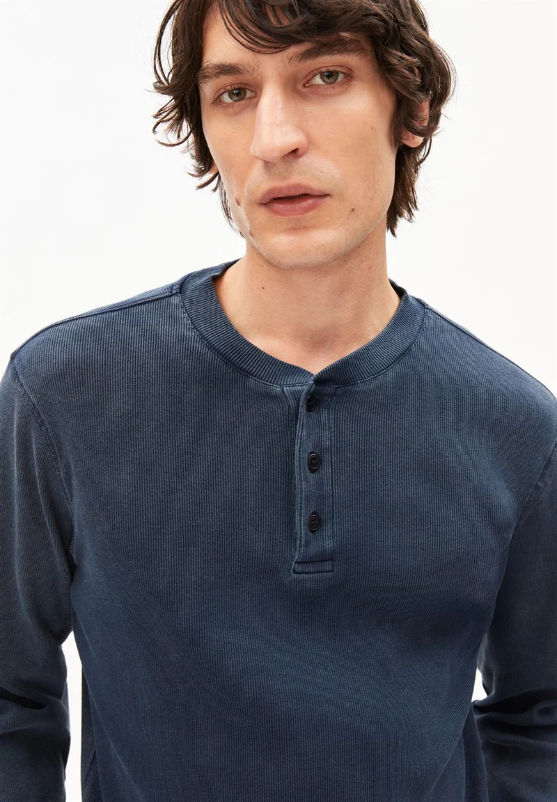 ARMEDANGELS Henly Gmt Dye Longsleeve night sky washed