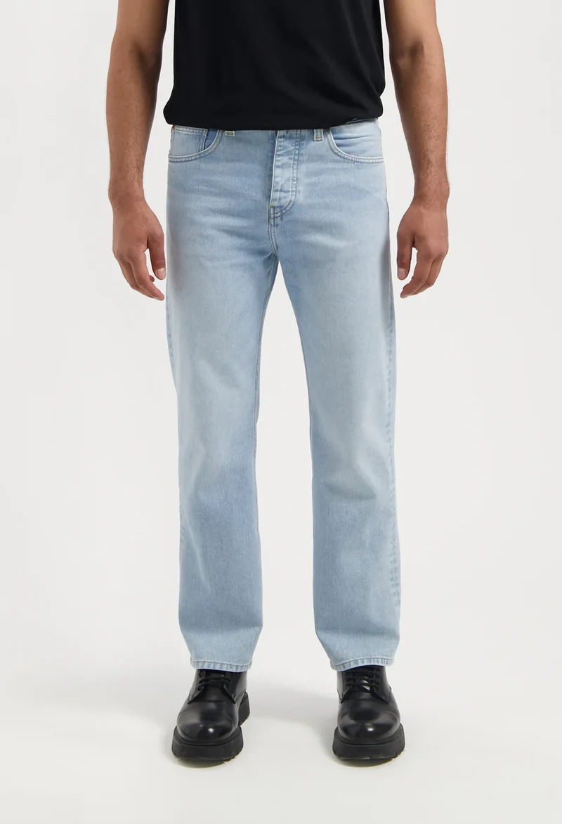 MUD JEANS Alex Mid Loose Light Weight stone vintage