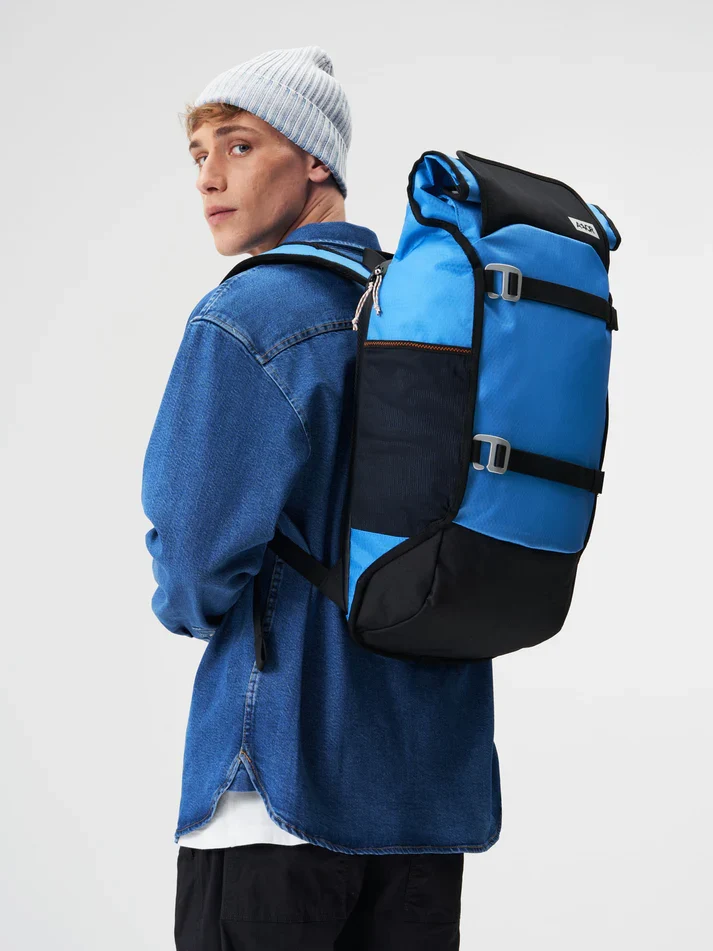 AEVOR Trip Pack Proof retro blue