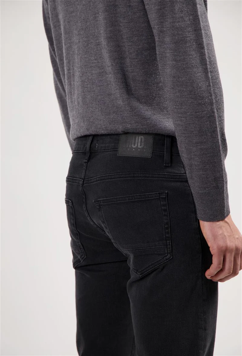 MUD JEANS Dunn Low Tapered stone black