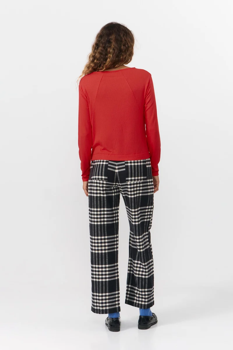 SUITE 13 Mirabel red