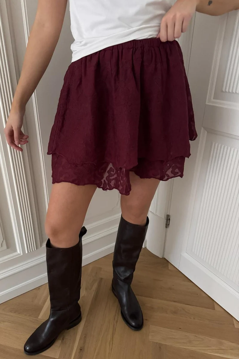 BYIC - Ellinoric Lace Mini Skirt 2576 - Vintage Bordeaux
