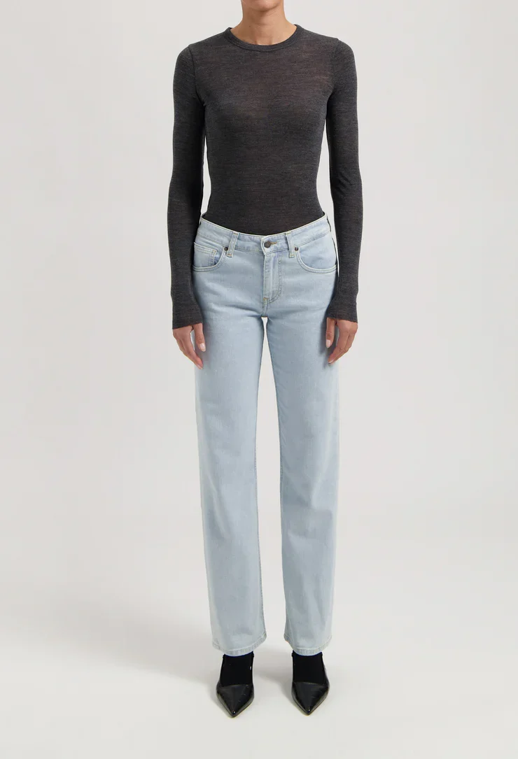 MUD JEANS Carry Mid Straight light stone