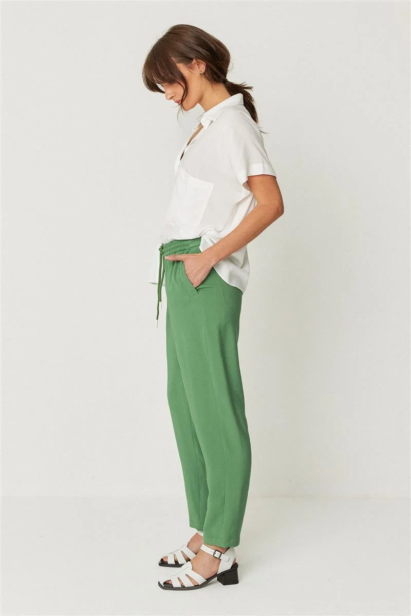SKFK Albia basil green