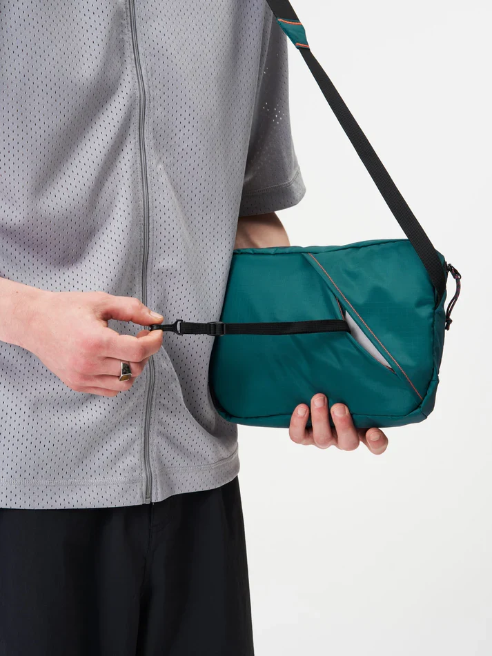 AEVOR Sacoche Bag Ripstop evergreen